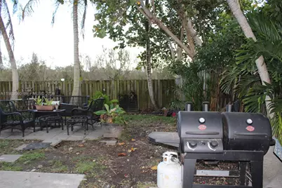 9818 SW 222nd Ter, Cutler Bay, FL 33190 - Photo 26