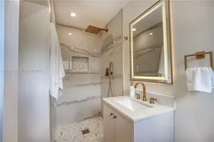 654 NW 45th St, Oakland Park, FL 33309 - Photo 18