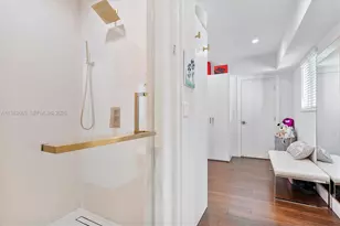 11377 W Biscayne Canal Rd, Miami, FL 33161 - Photo 32