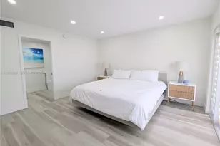 3789 NE 167th St, North Miami Beach, FL 33160 - Photo 16