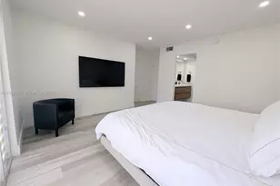 3789 NE 167th St, North Miami Beach, FL 33160 - Photo 18