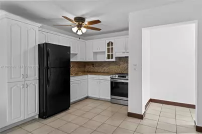 13655 NE 10th Aveue #304, North Miami, FL 33161 - Photo 4