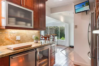 310 Greenwood Dr, Key Biscayne, FL 33149 - Photo 8