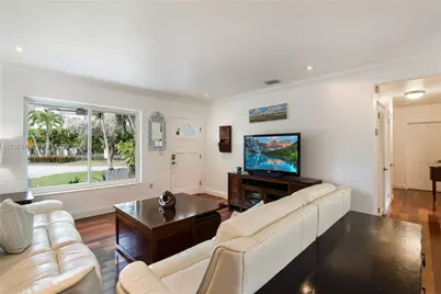 310 Greenwood Dr, Key Biscayne, FL 33149 - Photo 6