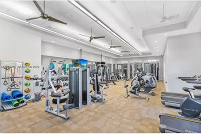 932 Banyan Dr, Hollywood, FL 33021 - Photo 38