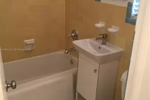 535 74, Miami Beach, FL 33141 - Photo 2