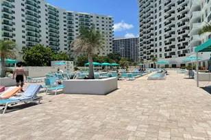 3725 S Ocean Dr, Hollywood, FL 33019 - Photo 14