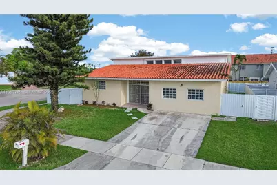 9000 SW 202nd Ter, Cutler Bay, FL 33189 - Photo 2