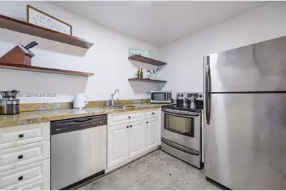 1020 Meridian Ave #816, Miami Beach, FL 33139 - Photo 14