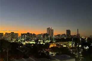 1020 Meridian Ave, Miami Beach, FL 33139 - Photo 22