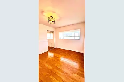 1700 NW N River Dr #404, Miami, FL 33125 - Photo 10