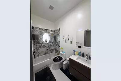 1860 SE 18th Ter, Homestead, FL 33035 - Photo 16