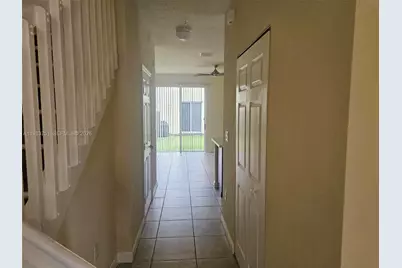 142 SE 28th Ter #12, Homestead, FL 33033 - Photo 10