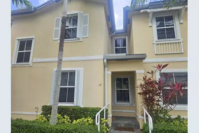 142 SE 28th Ter #12, Homestead, FL 33033 - Photo 1
