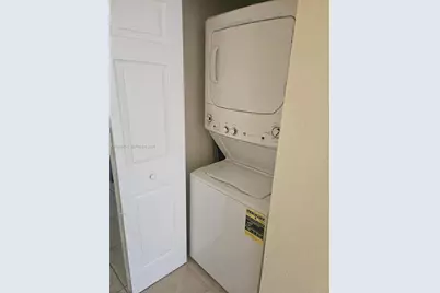 142 SE 28th Ter #12, Homestead, FL 33033 - Photo 18