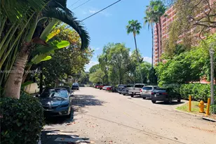 6815 Edgewater Dr, Coral Gables, FL 33133 - Photo 20