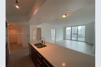 55 SE 6th St #2003, Miami, FL 33131 - Photo 24