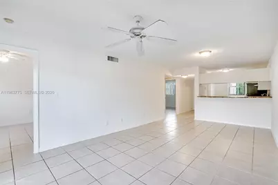 9992 Nob Hill Pl #9992, Sunrise, FL 33351 - Photo 4