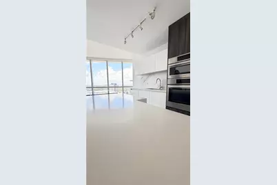 851 NE 1st Ave #2504, Miami, FL 33132 - Photo 4