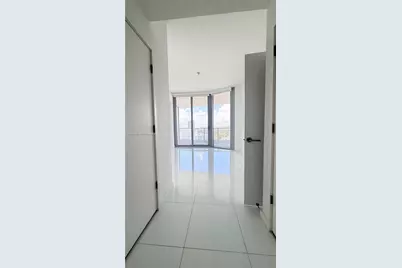 851 NE 1st Ave #2504, Miami, FL 33132 - Photo 10
