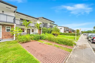 2211 NE 122nd St, North Miami, FL 33181 - Photo 4