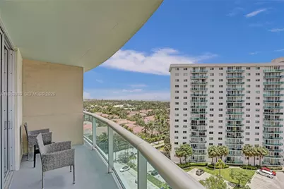 19390 Collins Ave #1114, Sunny Isles Beach, FL 33160 - Photo 2