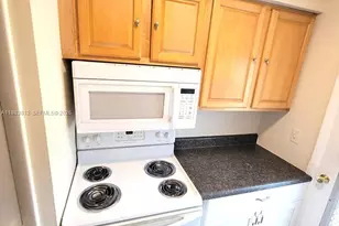 1431 S 14th Ave, Hollywood, FL 33020 - Photo 4