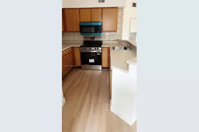 2445 SW 18th Ter #124, Fort Lauderdale, FL 33315 - Photo 4