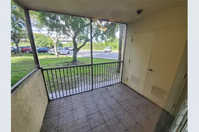 8235 Lake Dr #107, Doral, FL 33166 - Photo 6
