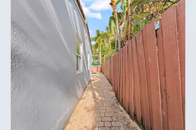 1432 NE 5th Ave #2, Fort Lauderdale, FL 33304 - Photo 8