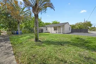 1445 NW 6th Ave, Fort Lauderdale, FL 33311 - Photo 2