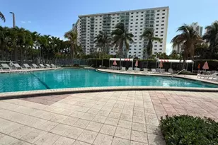 19380 Collins Ave, Sunny Isles Beach, FL 33160 - Photo 24