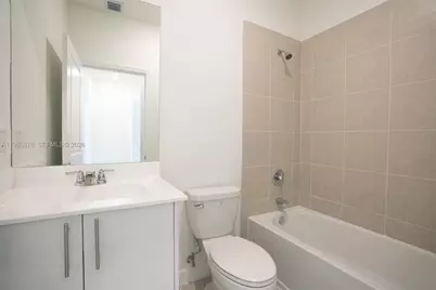 204 SE 10th Ct #204, Florida City, FL 33034 - Photo 12