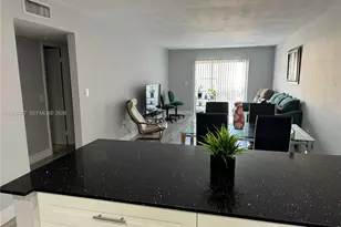 6850 W 16th Dr, Hialeah, FL 33014 - Photo 6