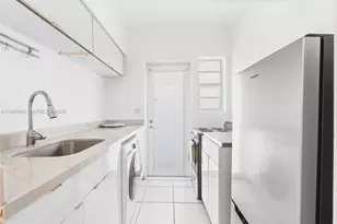 1235 Euclid Ave, Miami Beach, FL 33139 - Photo 10