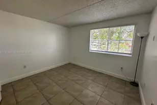 6115 NW 186th St, Hialeah, FL 33015 - Photo 12