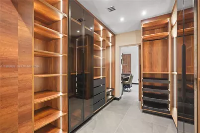 20020 NE 21st Ct, Miami, FL 33179 - Photo 56