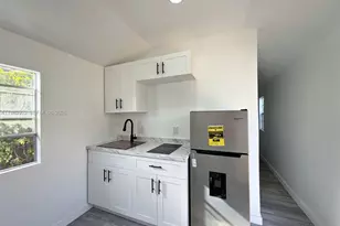 9255 SW 43rd Terrace, Miami, FL 33165 - Photo 10