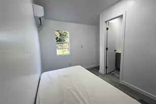 9255 SW 43rd Terrace, Miami, FL 33165 - Photo 18