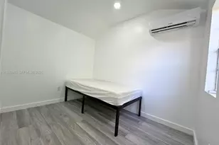 9255 SW 43rd Terrace, Miami, FL 33165 - Photo 4