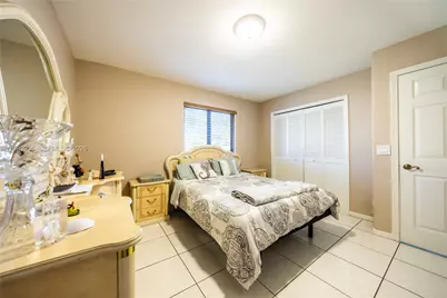 930 NW 197th Ave, Pembroke Pines, FL 33029 - Photo 26