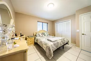 930 NW 197th Ave, Pembroke Pines, FL 33029 - Photo 26