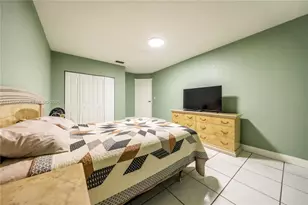930 NW 197th Ave, Pembroke Pines, FL 33029 - Photo 34