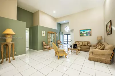 930 NW 197th Ave, Pembroke Pines, FL 33029 - Photo 12