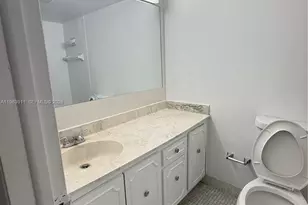 7981 S French Dr, Pembroke Pines, FL 33024 - Photo 4