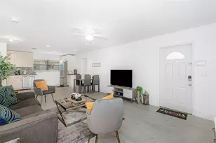 201 Columbus Pkwy, Hollywood, FL 33021 - Photo 4