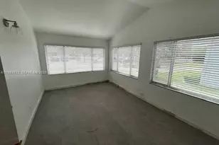 6437 SW 10th St, West Miami, FL 33144 - Photo 10