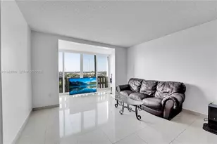919 Hillcrest Dr, Hollywood, FL 33021 - Photo 10