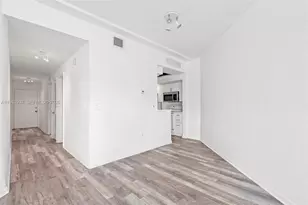 1185 Marseille Dr, Miami Beach, FL 33141 - Photo 10