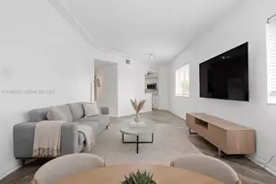 1185 Marseille Dr, Miami Beach, FL 33141 - Photo 6
